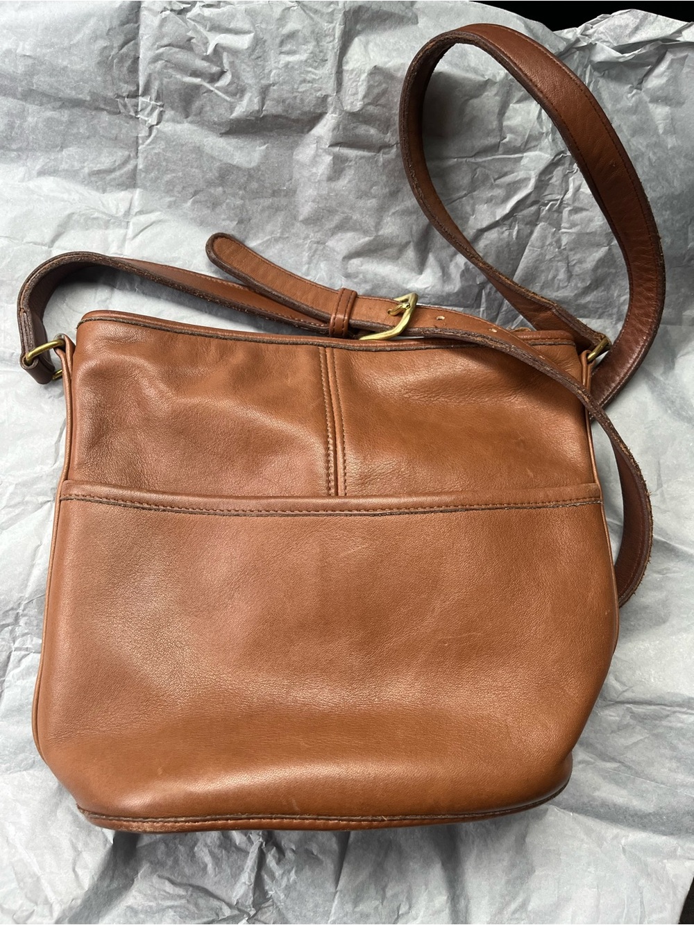 VINTAGE COACH British Tan Leather Bleeker Bucket Feeder Crossbody Bag USA